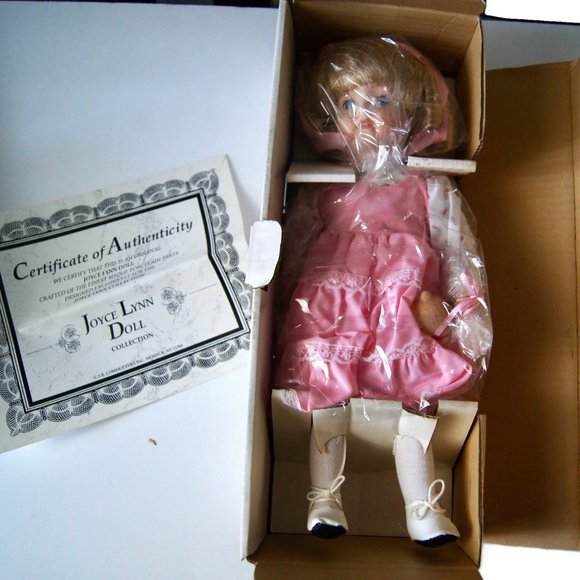 RARE Joyce Lynn doll in Original Packaging Boxed With Certificate of Auhtenticit